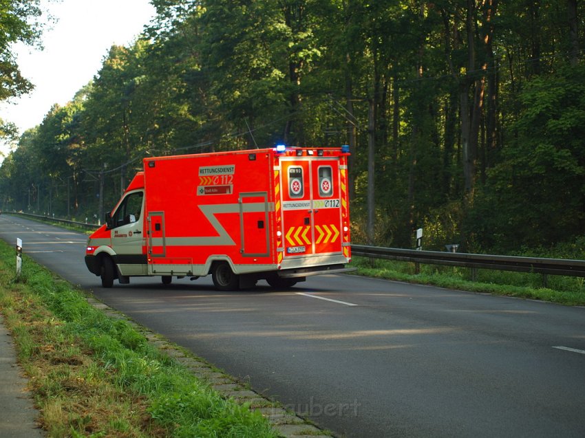 VU Radfahrer Strab Koeln Duennwald Berlinerstr Duennwalder Mauspfad P40.JPG